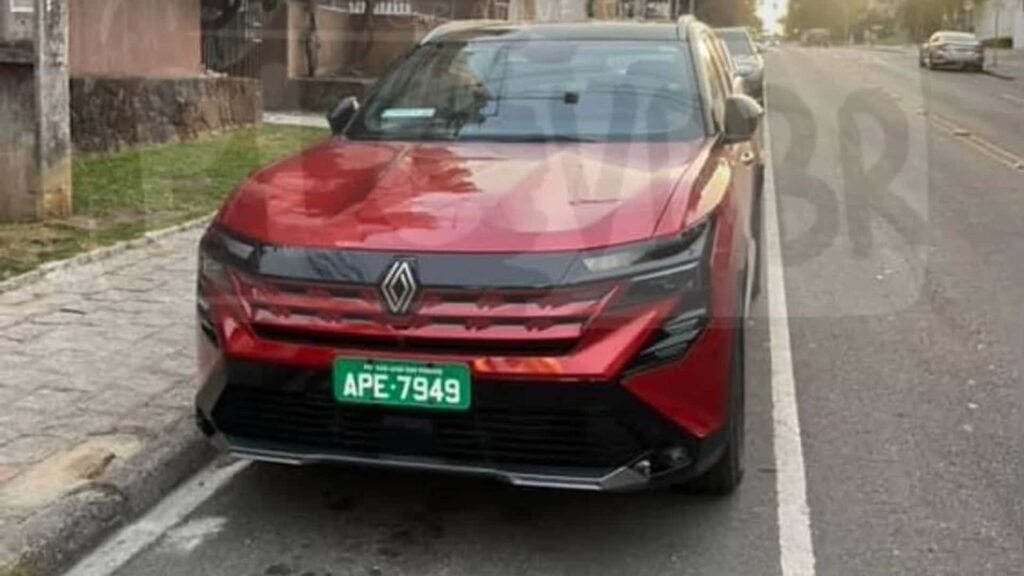 Novo Renault Boreal 2026 ainda roda em testes para versão mais barata