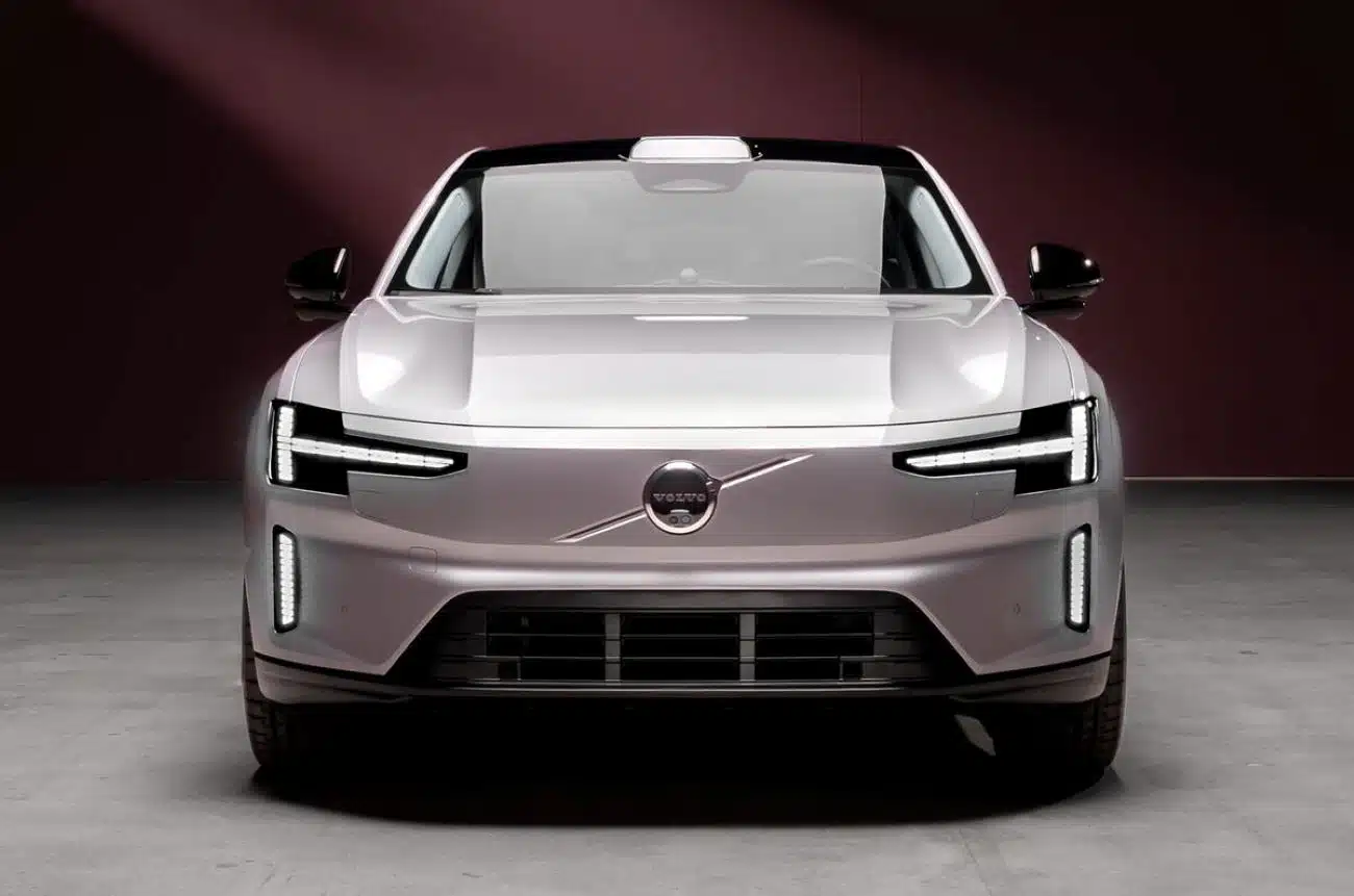 Volvo vai lançar ES90 no Brasil em 2026 para concorrer com BMW e Porsche