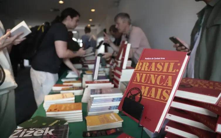 Livro 'Brasil: Nunca Mais' completa 40 anos com edição especial