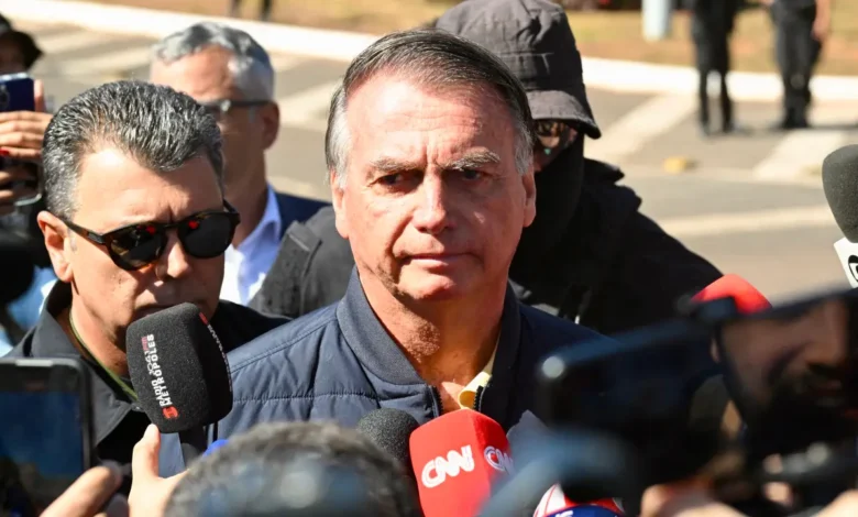 Bolsonaro de tornozeleira: como governadores aliados de SP, MG e SC reagiram à operação da PF