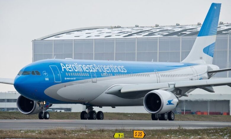 Tras un ajuste, más ventas y una ayuda del dólar, Aerolíneas vuelve a ganar plata