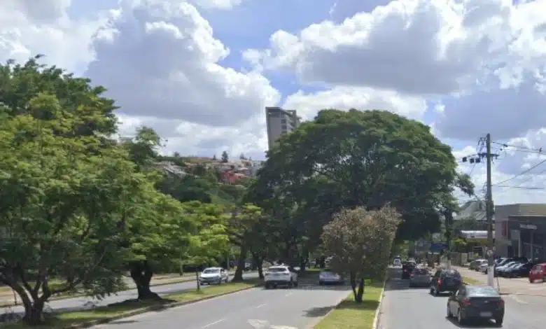 Ônibus atropela e mata ciclista na avenida Raja Gabaglia, em BH
