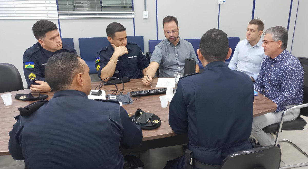 Secretário de Regularização de Porto Velho advoga para expulsar famílias do Porto de Cristo; denúncia foi parar na OAB - Política