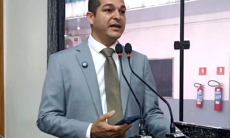 Vereador Adalto defende emancipação dos distritos e reforça apoio à PLP 137/2015 - Política