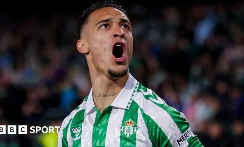 Antony celebrates while playing for Real Betis