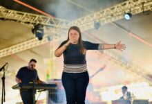 Artistas regionais sobem ao palco e animam público da AgroBV 2025