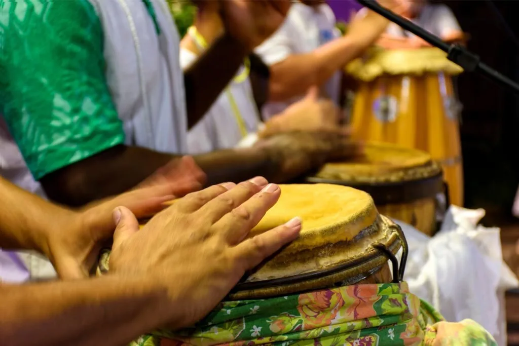 Pessoa participando do ritual.