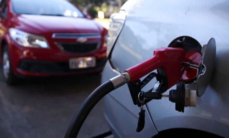 Nova gasolina com maior mistura de etanol já está valendo; veja o que muda