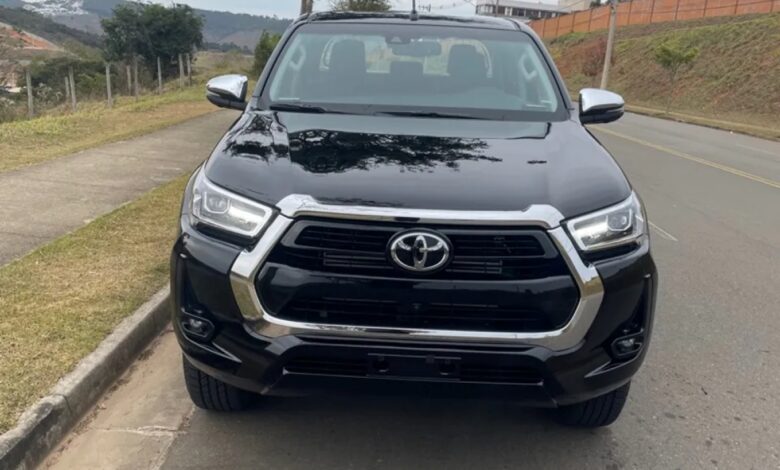 Toyota derruba preço da Hilux Power Pack MT em R$ 50,1 mil para CNPJ