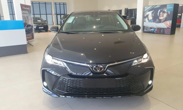 Toyota oferece abatimento de R$ 31.885 no Corolla GLi para CNPJ
