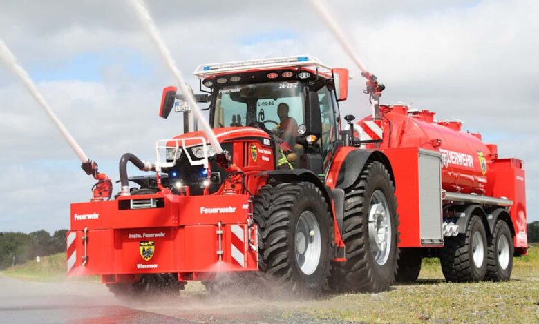 Trator John Deere de 300 cv vira caminhão de bombeiros na Alemanha