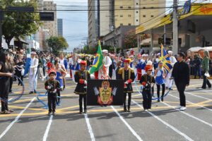 Desfile cívico-militar atrai 40 mil pessoas e marca os 126 anos de Campo Grande – CGNotícias
