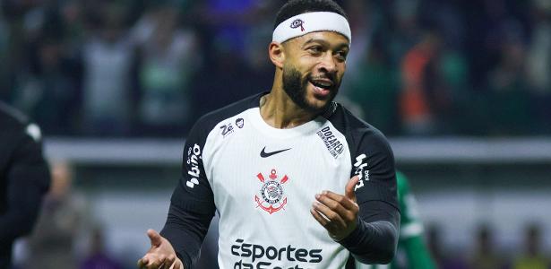 Memphis deixou Palmeiras x Corinthians, duelo da Copa do Brasil, com dores na coxa