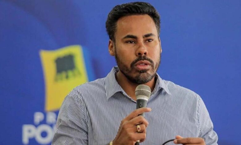 Vereador Dr. Santana protocola projeto de lei para garantir isenção da COSIP a consumidores de baixa renda - Política