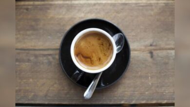 Consumir de 2 a 4 xícaras de café por dia faz bem para o coração