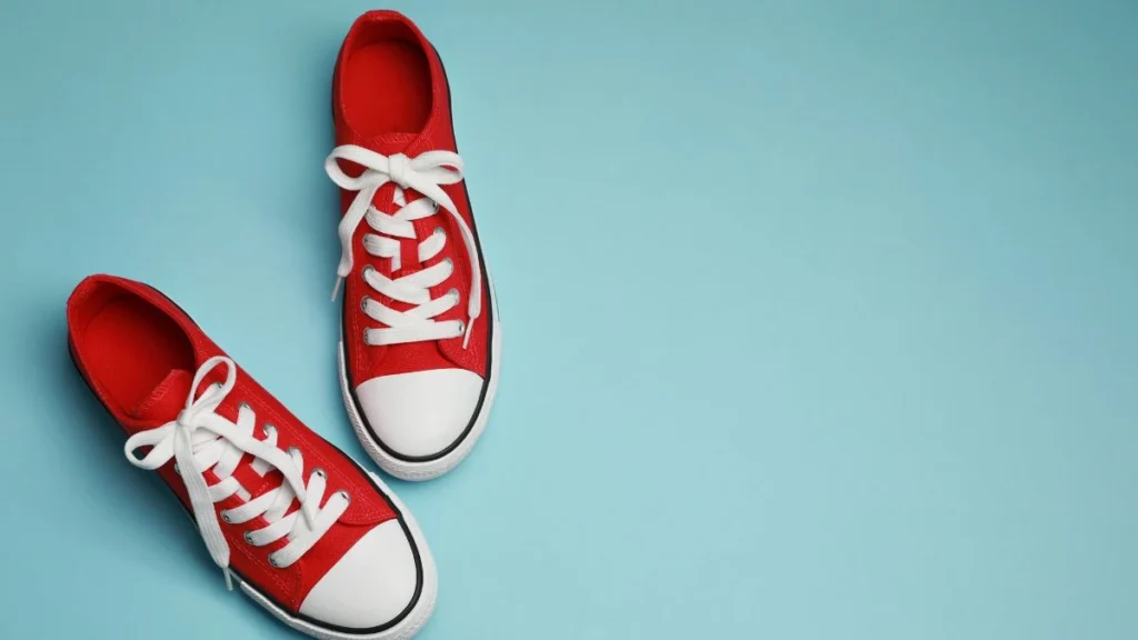 Tênis escolares e ergonomia