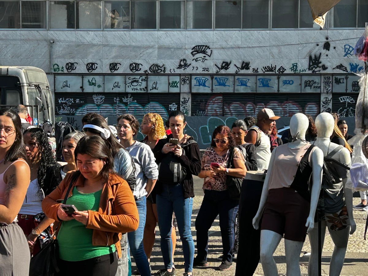 'É porque acabou a farra'