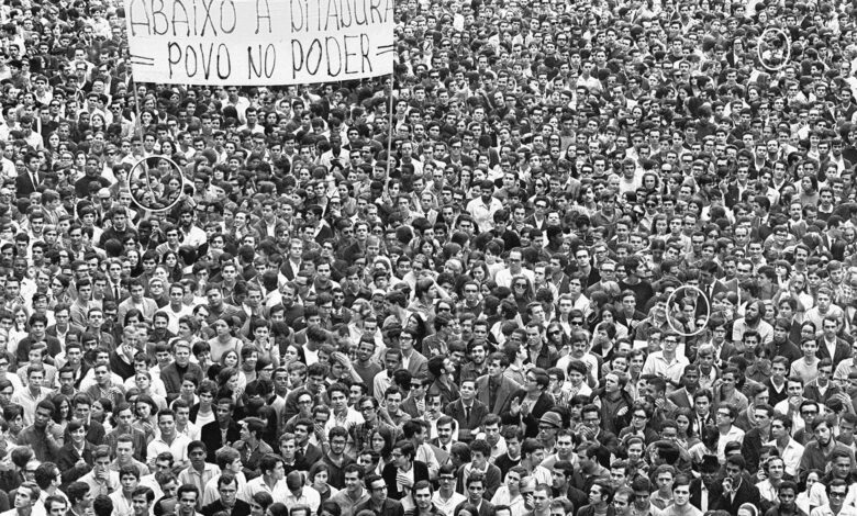 Lugar de povo é na rua - 20/09/2025 - Ruy Castro