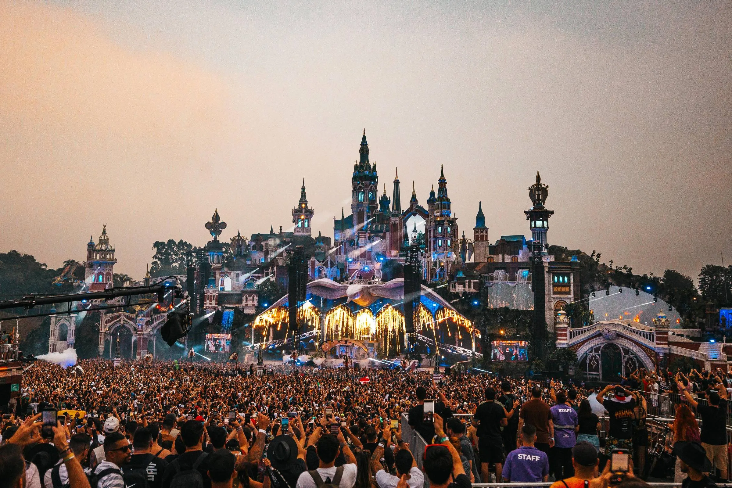 Tomorrowland Brasil 2026 adiado para início de 2027