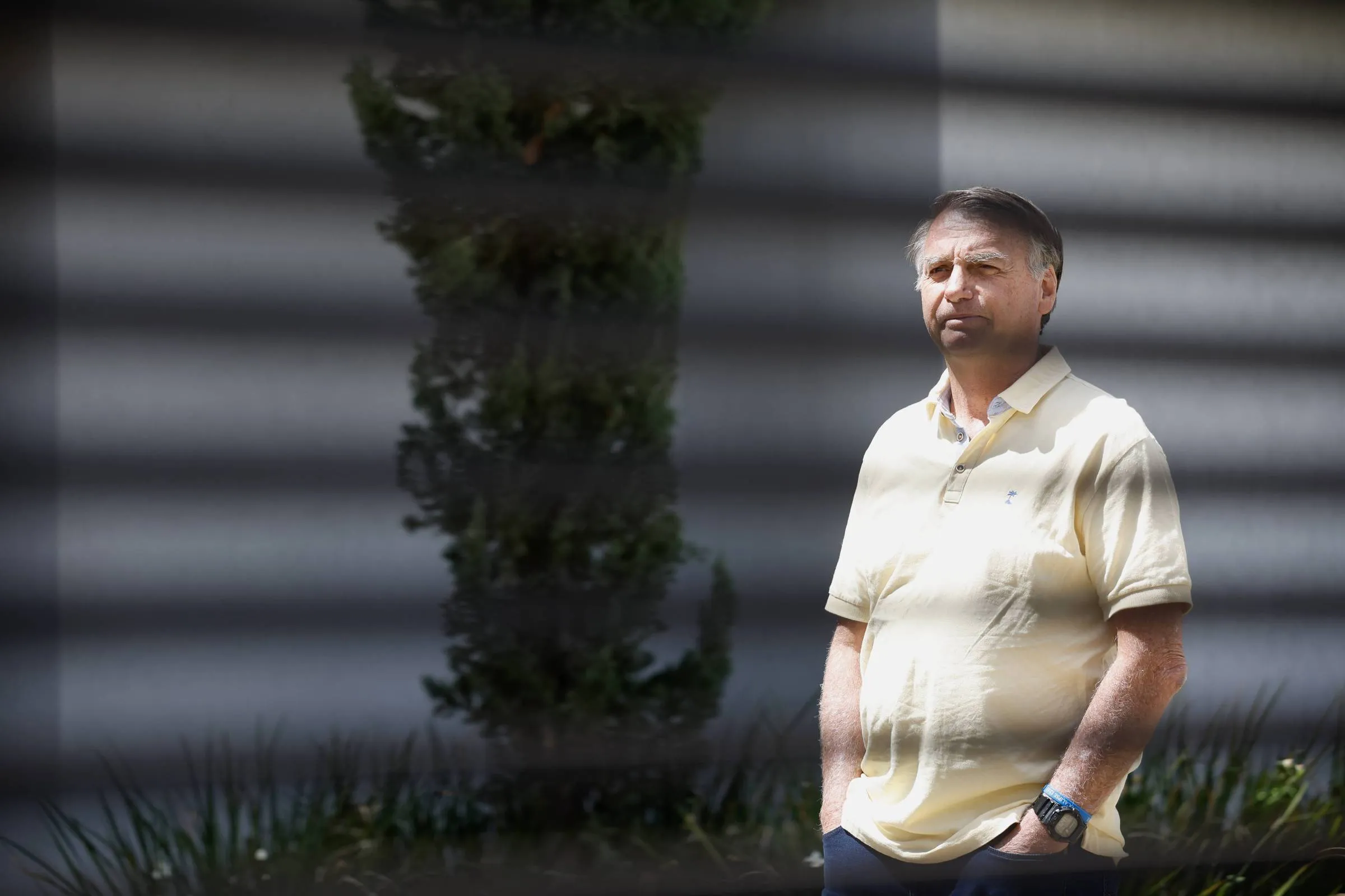 Bolsonaro pode solicitar prisão domiciliar se condenado