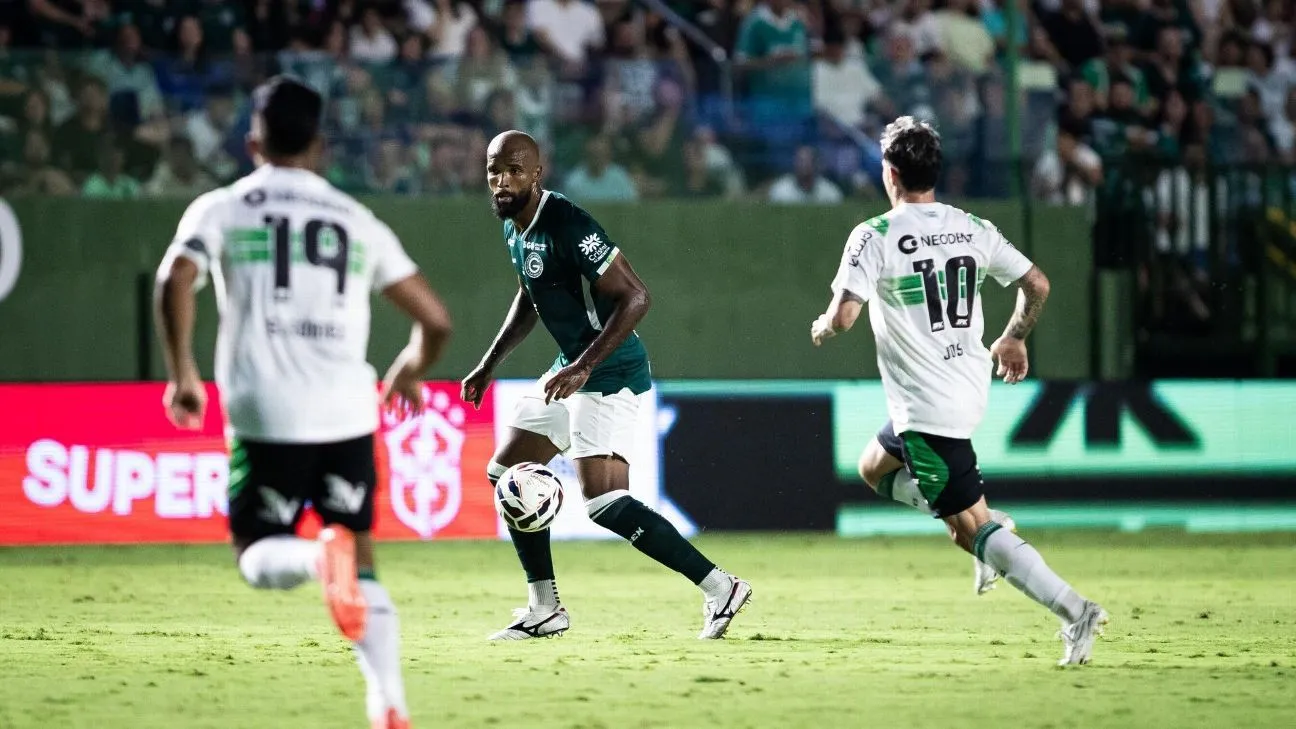 Série B: matemática e critérios para Coritiba e Goiás no acesso