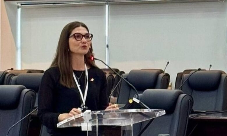 Filha de Fachin, do STF, é alvo de hostilidade em Curitiba - 15/09/2025 - Poder