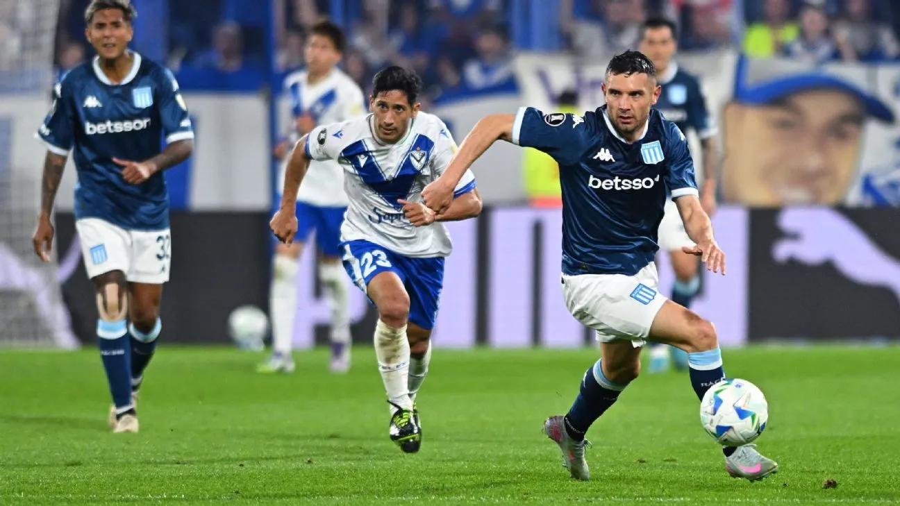 Racing vence Vélez e avança nas quartas da Libertadores