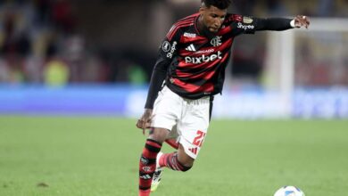 Carrascal dá primeira assistência e Emerson Royal desencanta em quebra de tabu do Flamengo