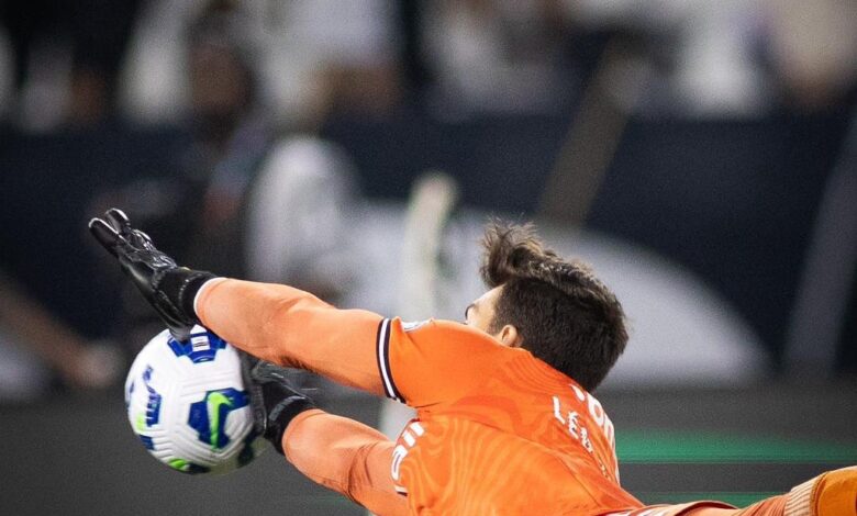 Vasco iguala recordes de Cruzeiro e Athletico-PR ao se classificar nos pênaltis na Copa do Brasil pela 5ª vez consecutiva