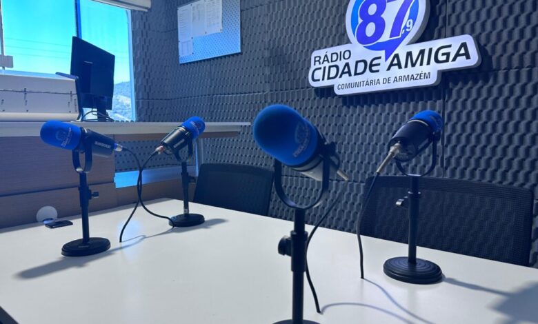 Rádio Cidade Amiga FM é contemplada pelo Fundo Social da Cresol e adquire novos equipamentos.