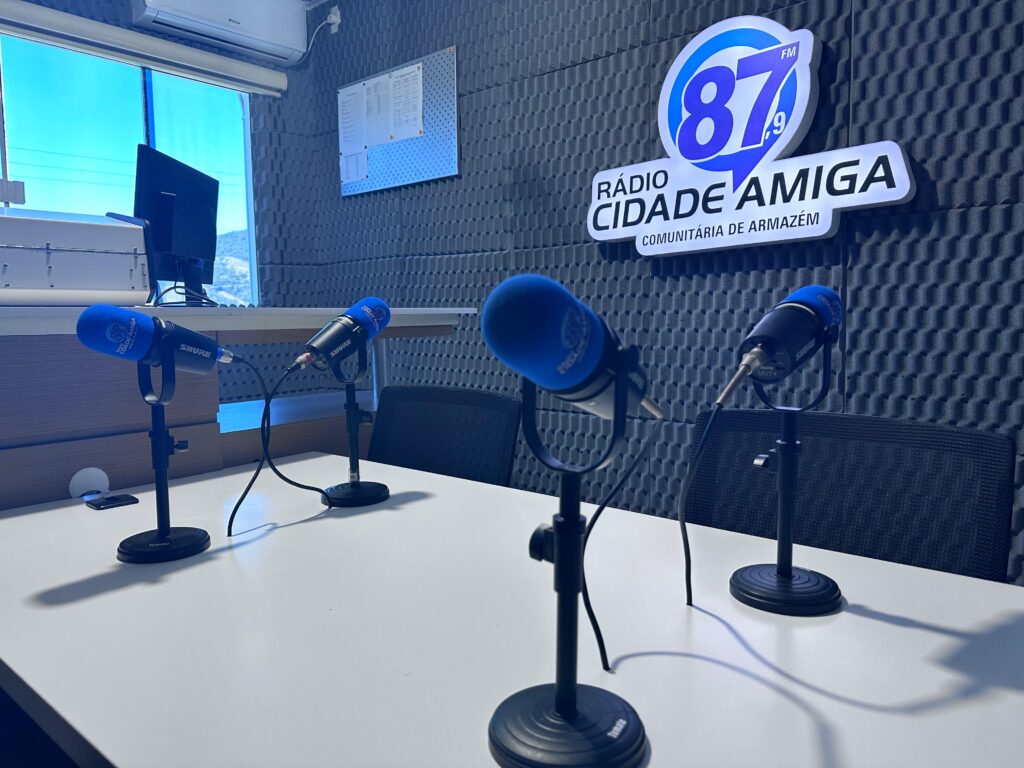 Rádio Cidade Amiga FM é contemplada pelo Fundo Social da Cresol e adquire novos equipamentos.