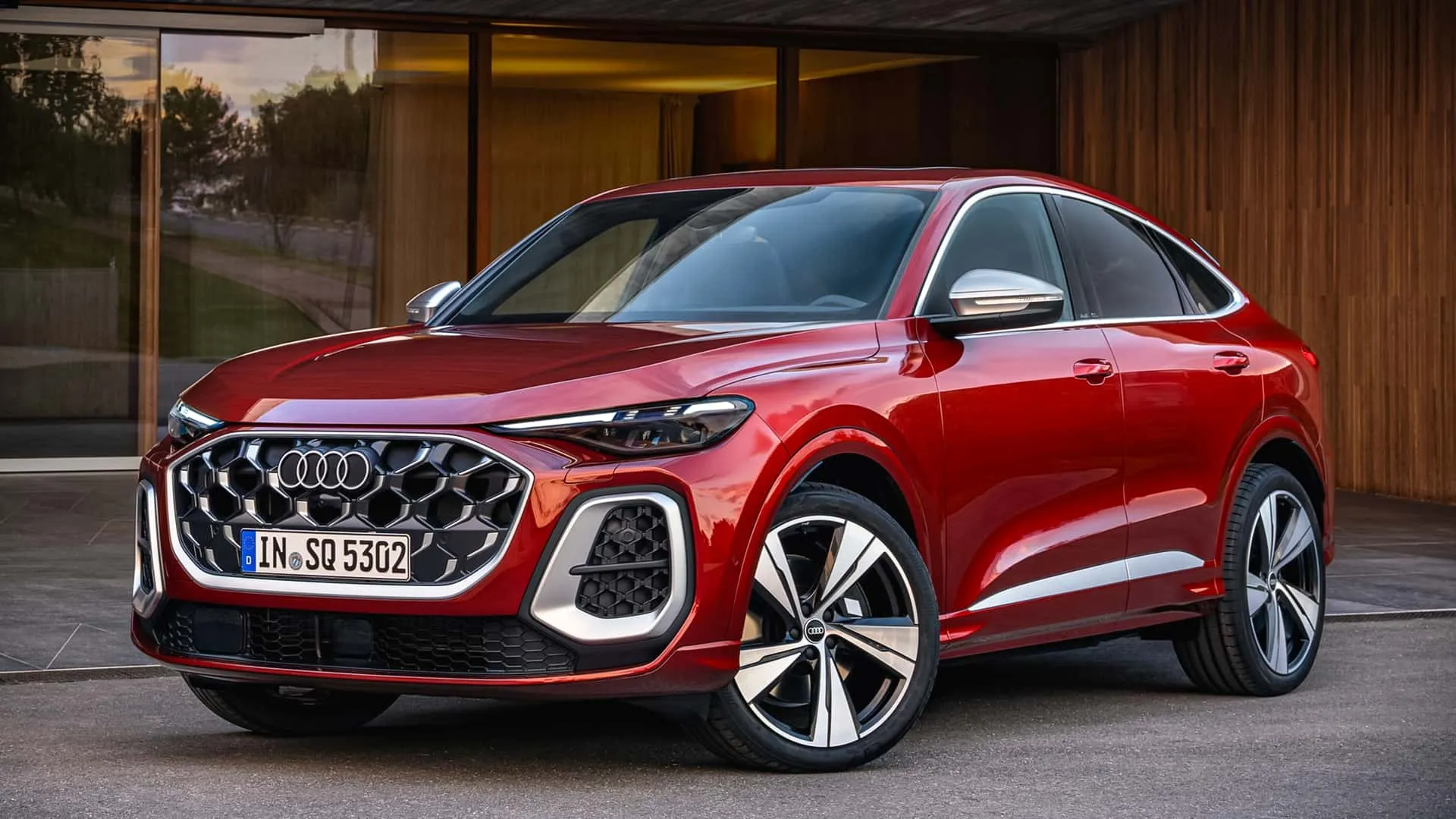 Audi SQ5 inicia pré-venda com 367 cv a partir de R$ 624.990