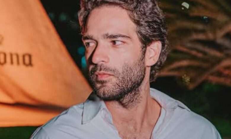 A ausência mais sentida em aniversário de Humberto Carrão com ‘Vale Tudo’