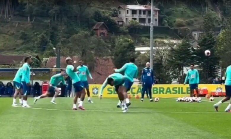 Fabrício Bruno reage ao levar bolada no rosto em treino da Seleção < No Ataque