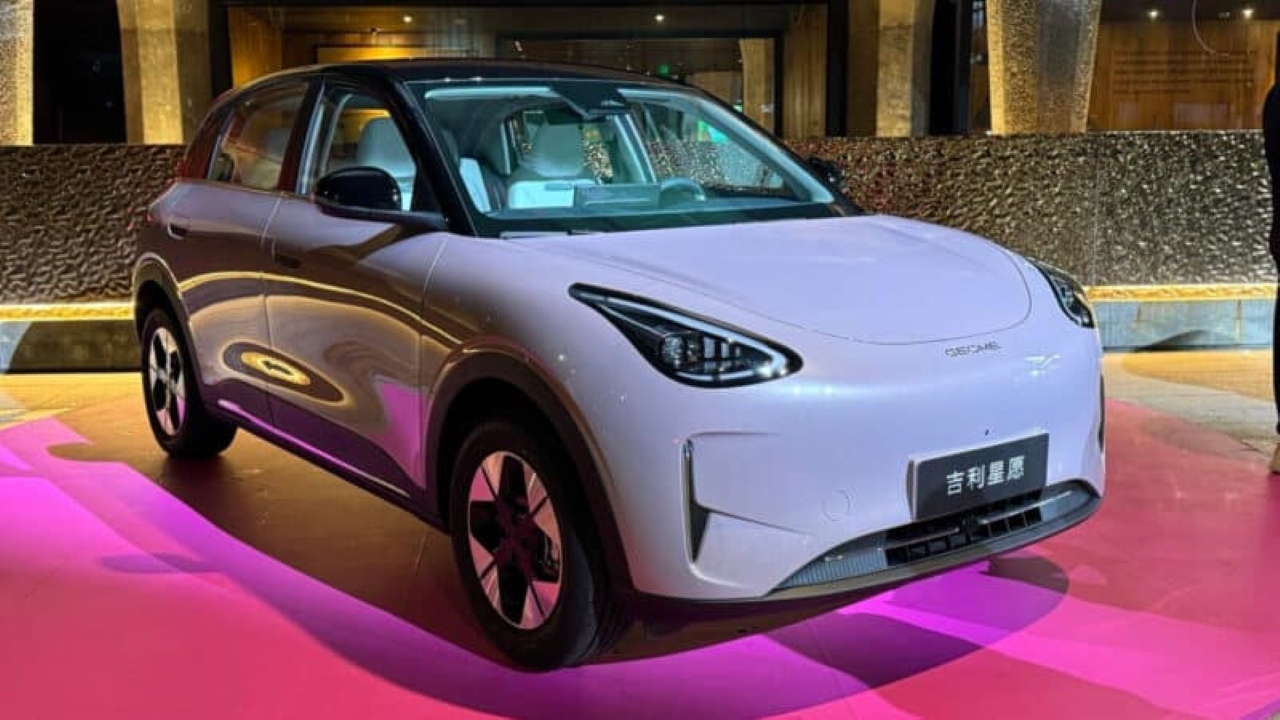 Geely EX2 chega ao Brasil para disputar o mercado com BYD Dolphin