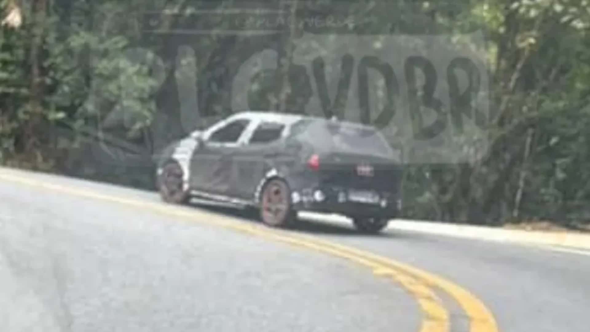 Novo Hyundai HB20 2027 aparece em testes e pode adiantar próximo Onix