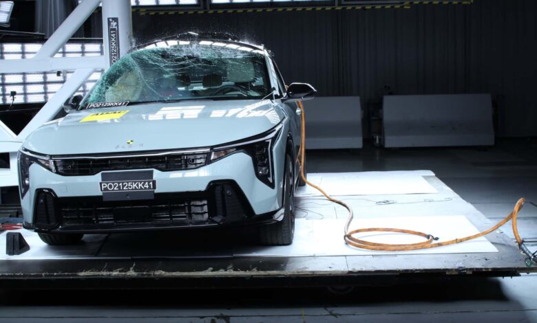 Sucessor do Cerato, Kia K4 leva nota máxima em crash test