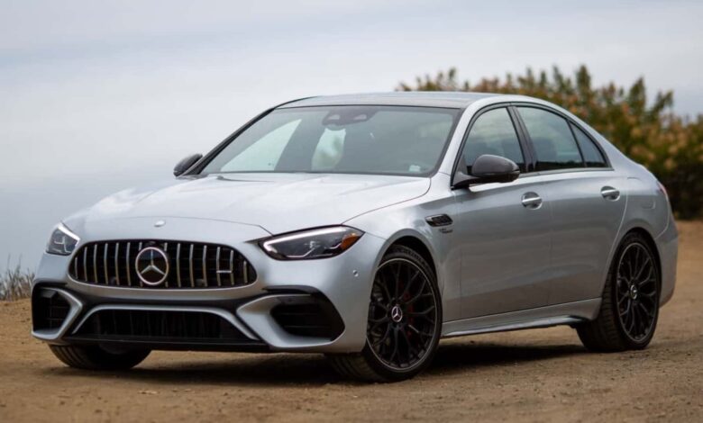 Mercedes-AMG diz que novo C63 pode ter motor maior, mas sem V8