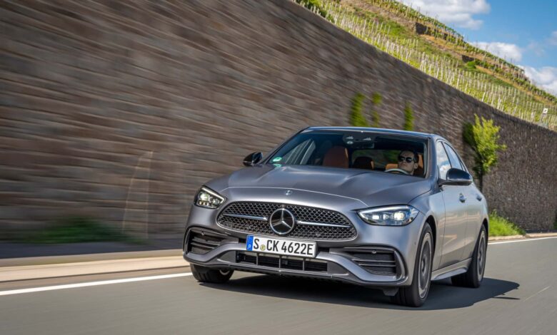 Mercedes-Benz desmente rumores sobre motores BMW em seus carros