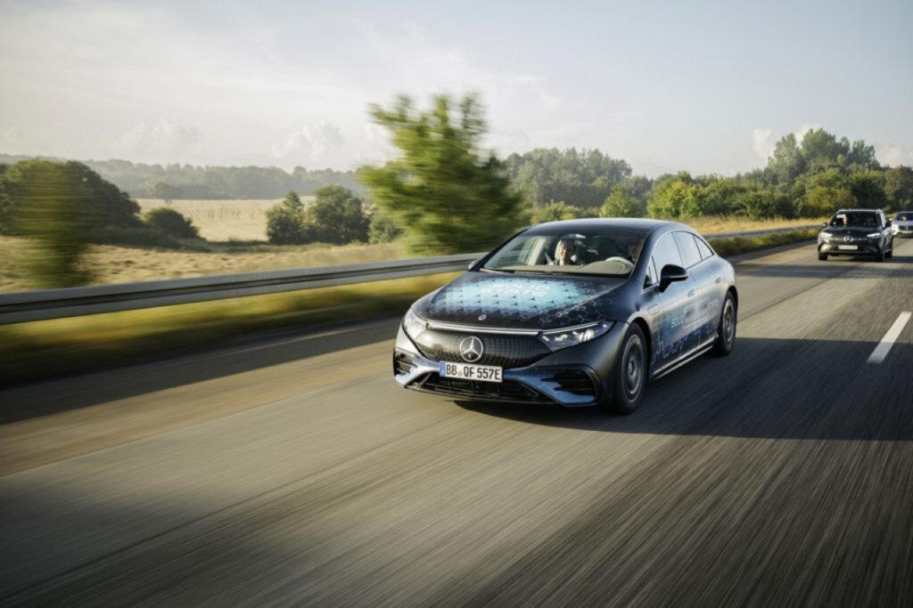 Mercedes-Benz testa bateria sólida com autonomia de 1.200 km