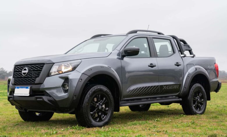Nissan Frontier fica mais equipada e segura na linha 2026