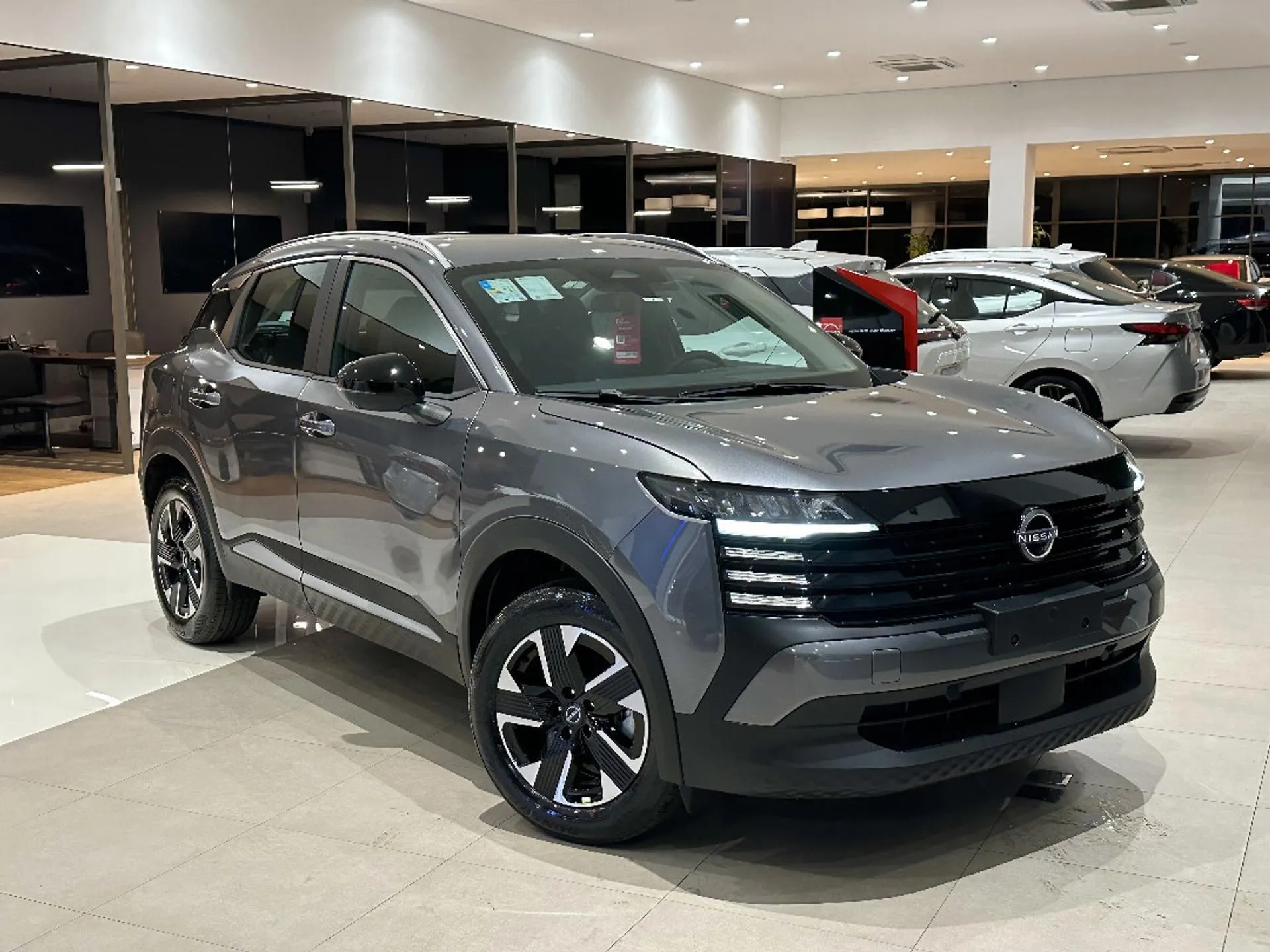 Nissan Kicks Platinum com desconto de R$ 21 mil para PcD