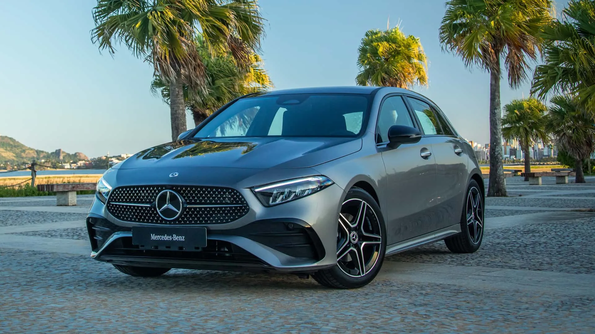 Novo Classe A: Mercedes-Benz confirma novo modelo de entrada