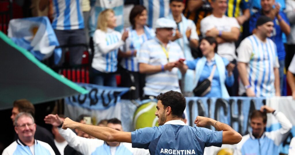 Argentina pisó fuerte en Países Bajos en el inicio de la serie y quedó a un punto del Final 8 de la Copa Davis