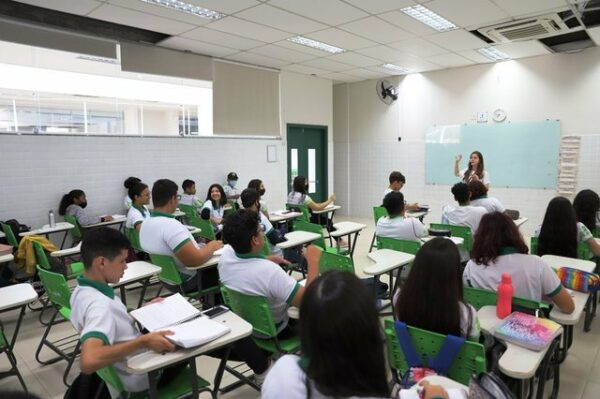 Curso remoto oferece 100 vagas em ensino híbrido e ferramentas digitais