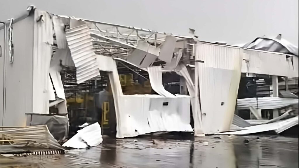Temporal arrasa fábrica de motores da Toyota em Porto Feliz (SP)