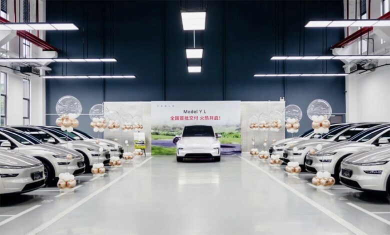 Tesla começa a entregar novo Model YL de seis lugares na China