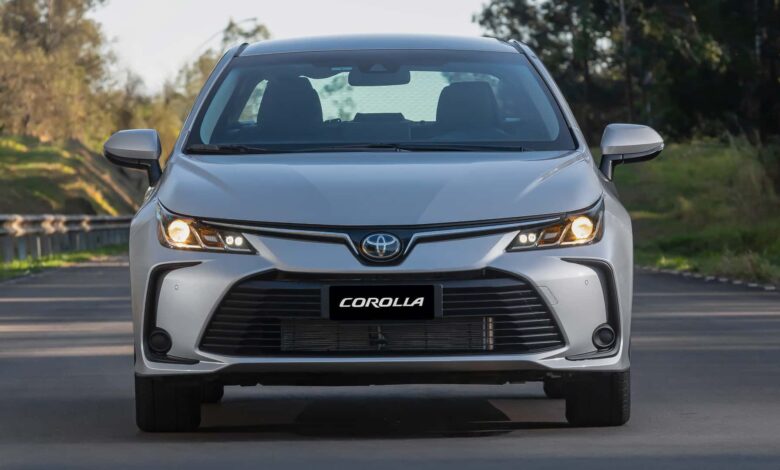 Toyota reajusta preços do Corolla 2026 em até R$ 2.900