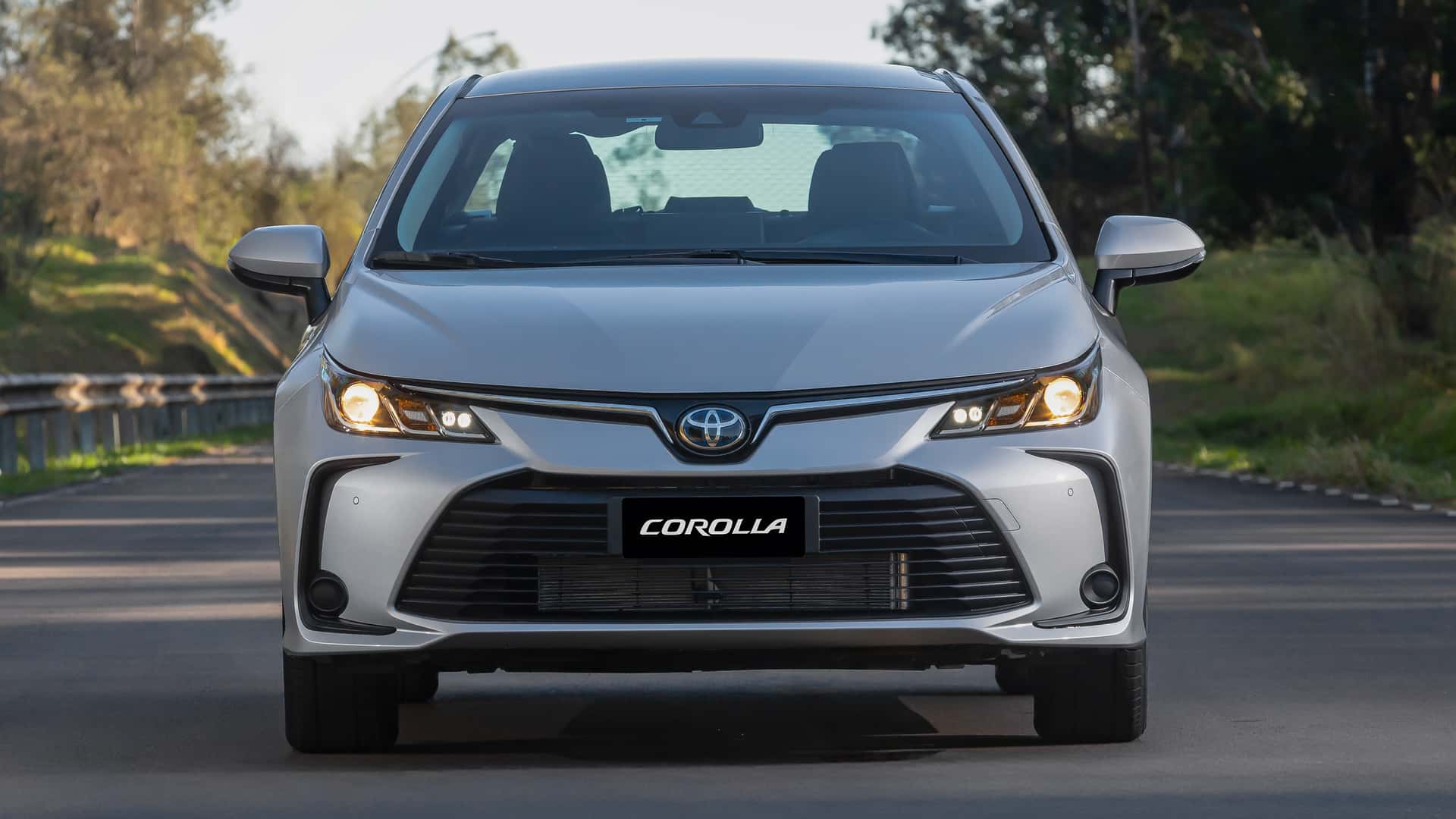 Toyota reajusta preços do Corolla 2026 em até R$ 2.900