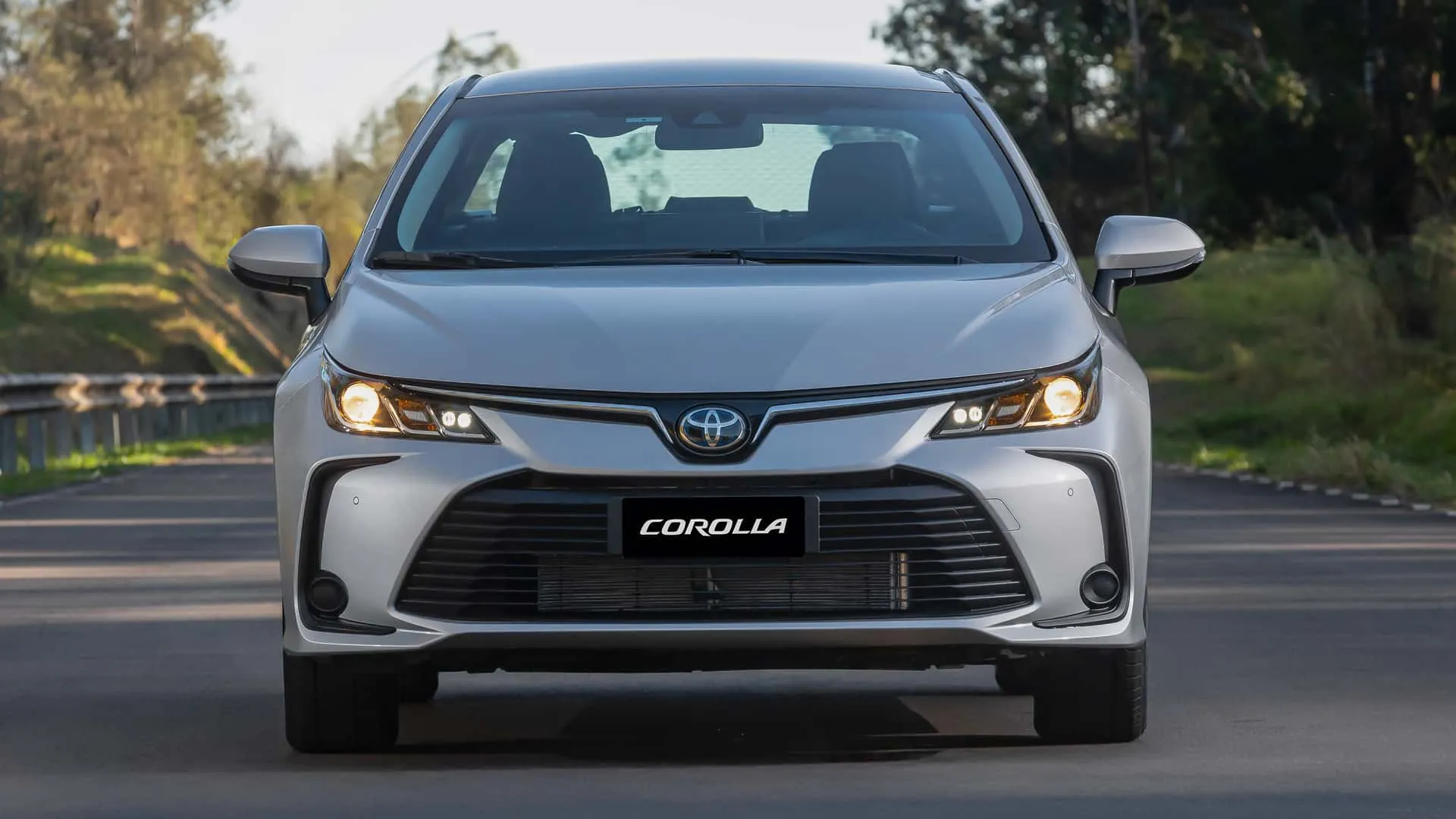 Toyota aumenta preços do Corolla 2026 em até R$ 2.900